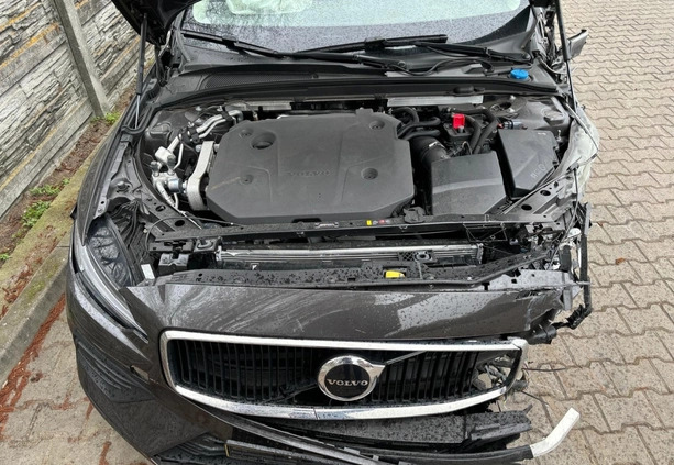 Volvo V60 cena 59900 przebieg: 20500, rok produkcji 2023 z Wrocław małe 781